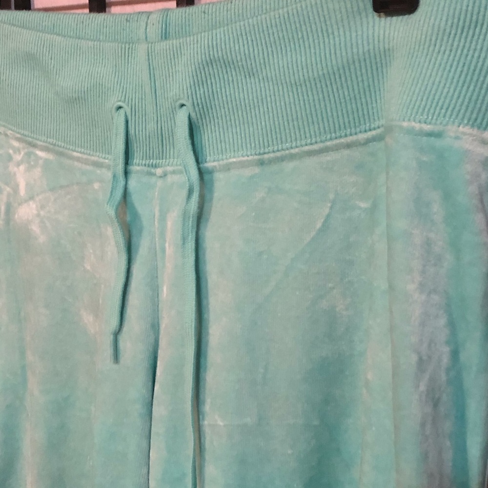 J LO sweatpants - Picture 6 of 13